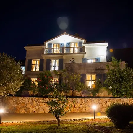 Salvia Guest house Cres
