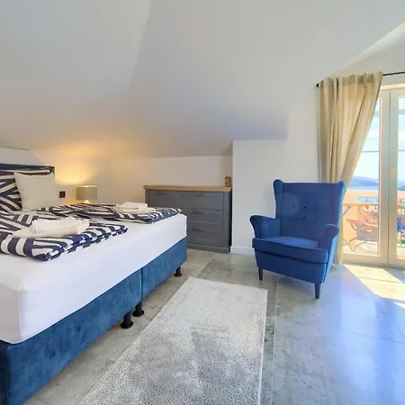 Salvia Guest house Cres